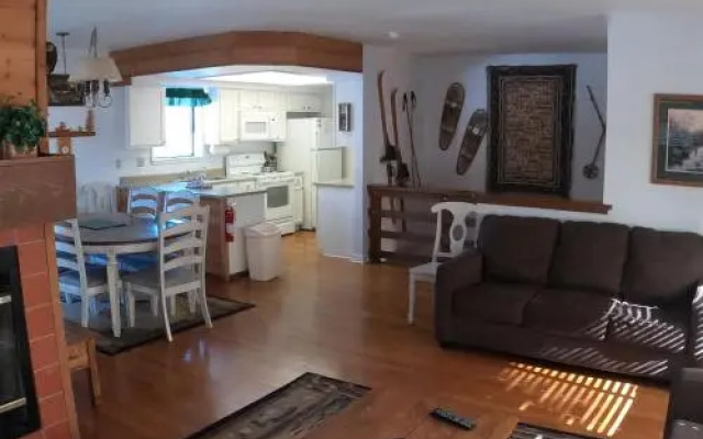 Edgewater #8 2BR 2BA Lake View