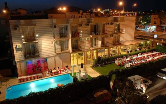 Dinc Hotel Чешме вид на фасад
