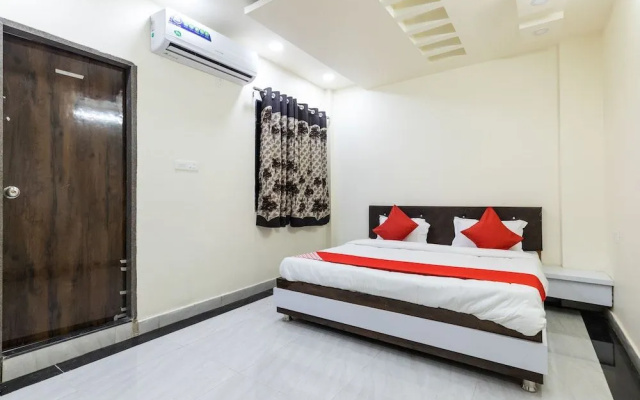 Oyo 39426 Hotel Lotus