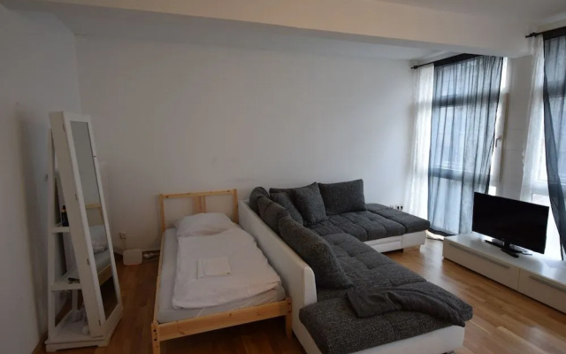 Tolstov-Hotels Ackerstraße Apartment