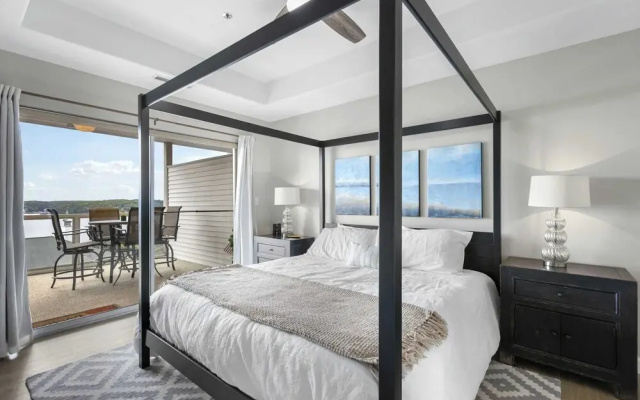 Emerald Bay Oasis Sleeps 6!