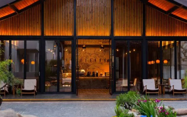 Lijiang Angela Hotel