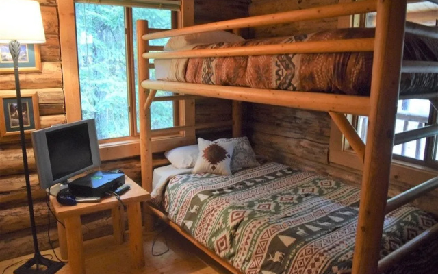 Cascade Log Cabin