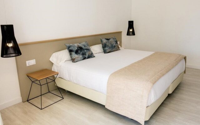 Globales Cala Bona Suites