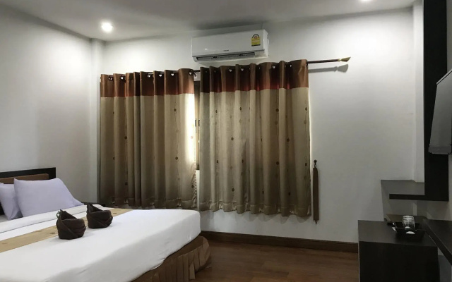 Bordin Hotel