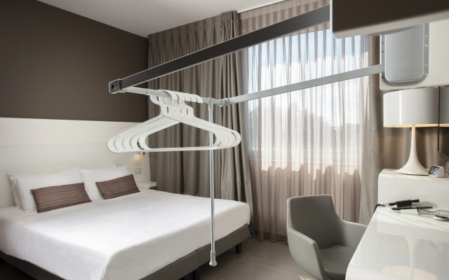 8Piuhotel