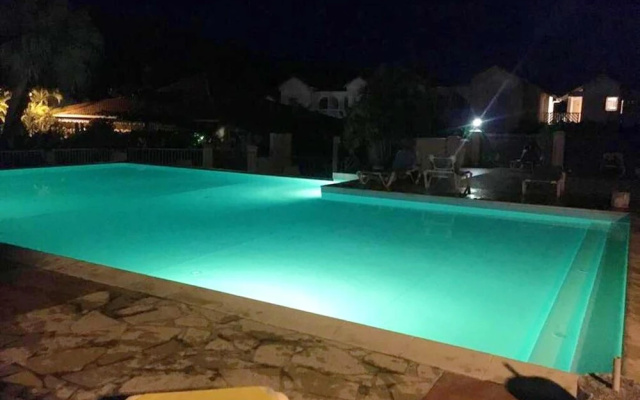Studio in Sainte-anne, With Pool Access, Enclosed Garden and Wifi