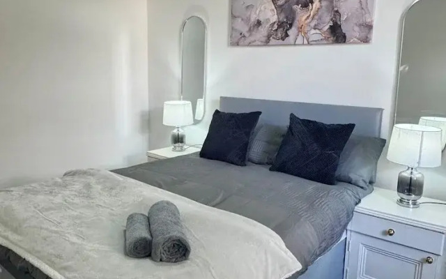 Sleeps4- Sofabed- 5mintocitycentre- Glasgowgreen