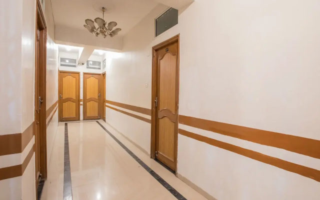 OYO 9903 Hotel Care Residency