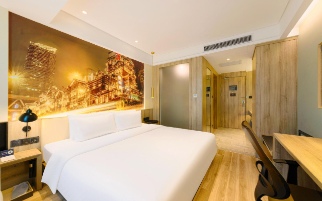 Atour  Hotel, Bayi Square, Jiefangbei, Chongqing