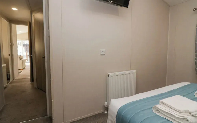 The Three Bears Lodge, Coniston Drive 11