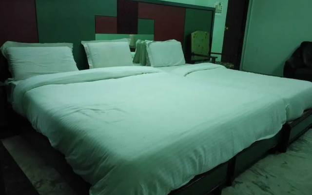 Hotel Green Palace