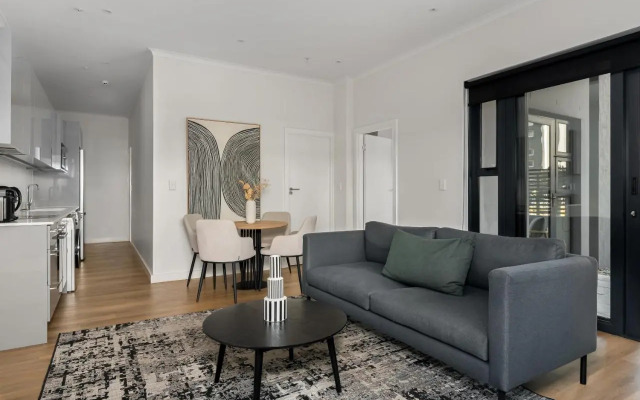 Newlands Peak Aparthotel