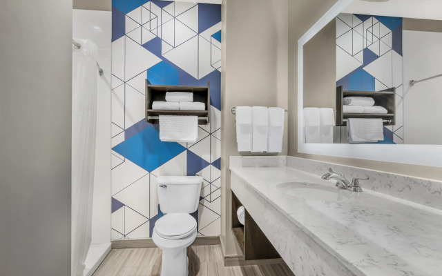 Best Western Plus Parkside Inn & Suites