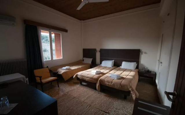 Avaton Hotel