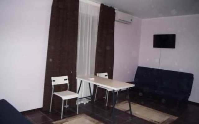 Гостиница Uyutny Ugolok Apartments в Красной Поляне отзывы, цены и фото номеров - забронировать гостиницу Uyutny Ugolok Apartments онлайн Красная Поляна комната для гостей