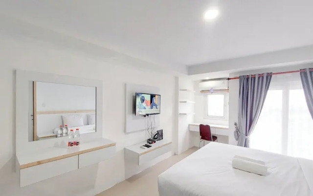 Relaxing Studio Apartment at Mansyur Residence