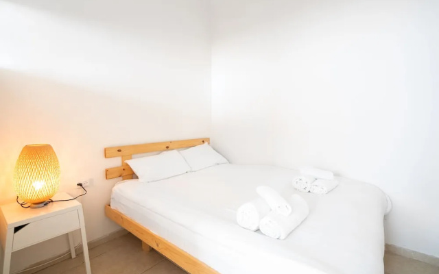 YARKON - By Beach Apartments TLV