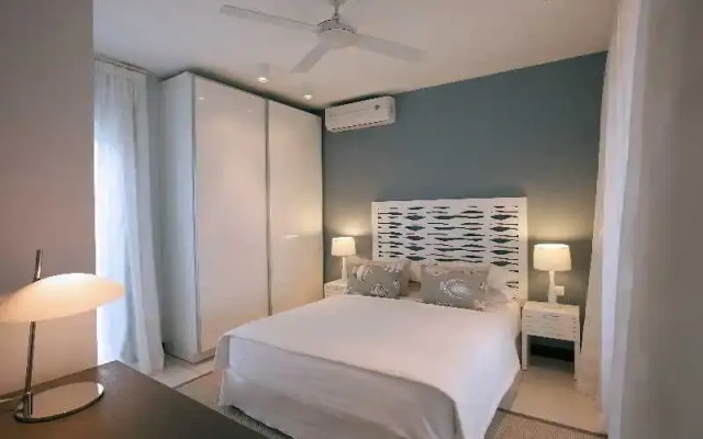 Plage Bleue Beachfront Apartments
