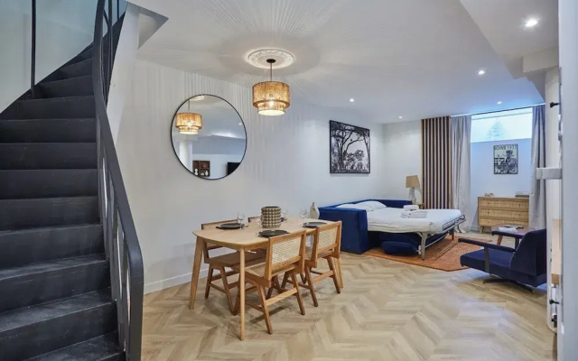 Charming & Modern Duplex Apartment Center of Paris