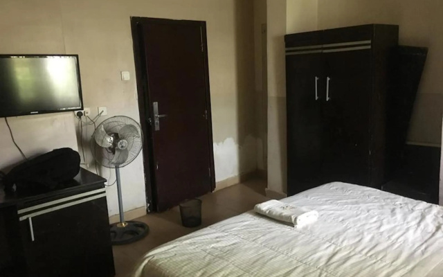 Ocean Pavillion Hotel & Suites
