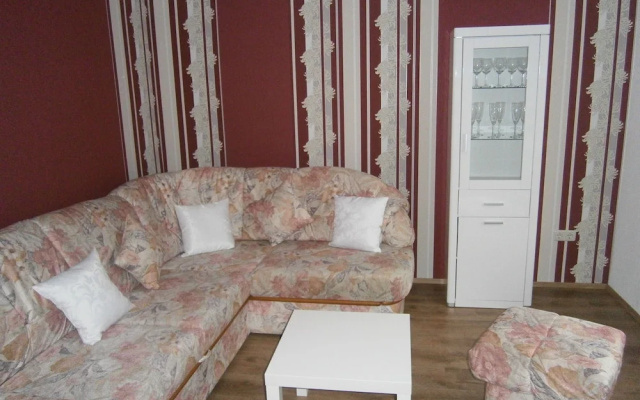 Charming Apartment in Wischuer with Private Terrace