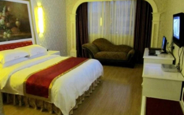 Ji Hotel (Putian Phoenix Mountain Park Branch)