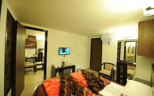 Hotel HKJ Residency