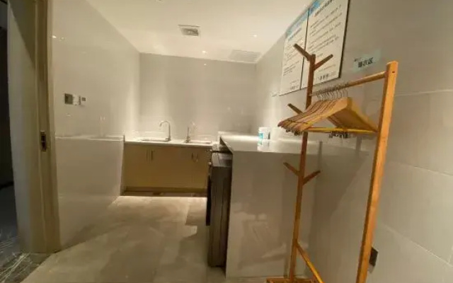 Echarm Hotel (Liuzhou Liunan Wanda Plaza Liuyong Road )