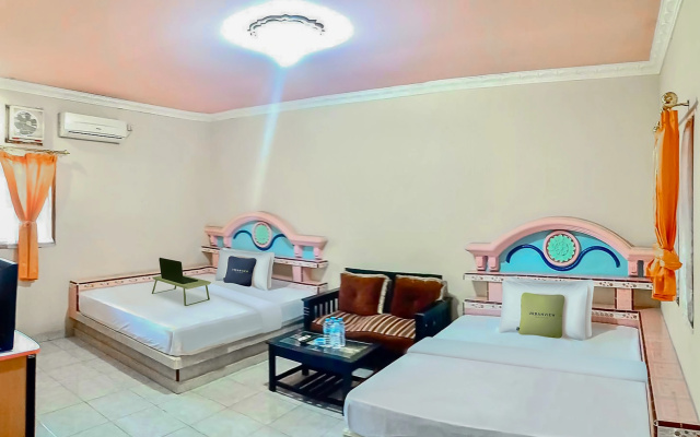 Urbanview Hotel Mahkota Pantai Pelabuhan Ratu by RedDoorz