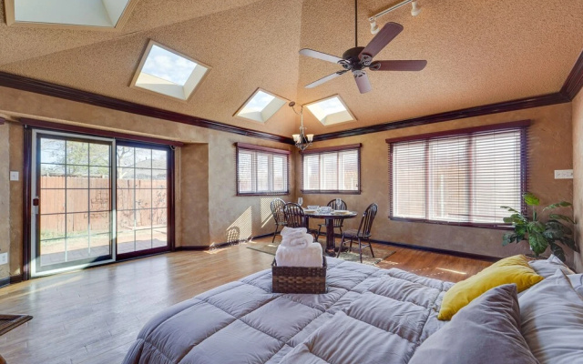 Updated Lubbock Vacation Rental With Yard!