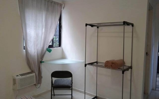 Economy Room With Private Bathroom, Air Conditioning, Wi-fi Downtown Cancun