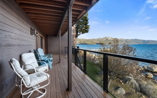 Lakefront Luxury