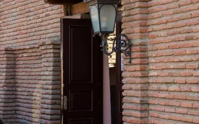 Anzori House