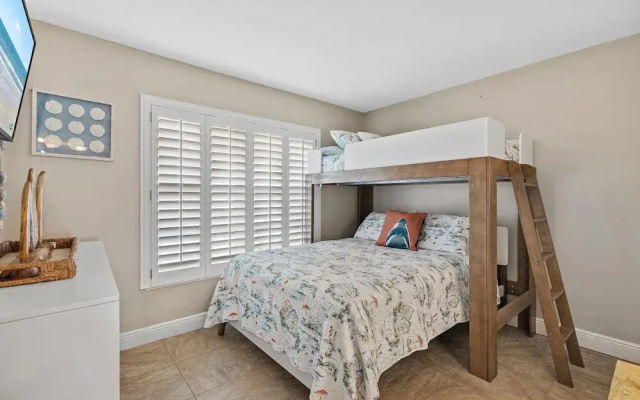 Point East 314