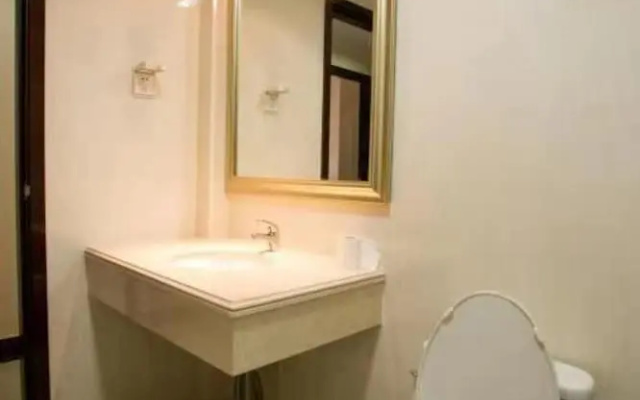 Pazhou Riverside Apartment