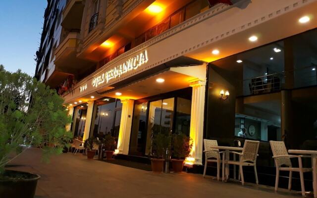 Hotel Germanicia вид на фасад