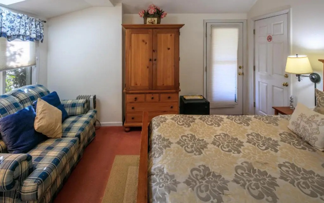 Taylor House Inn