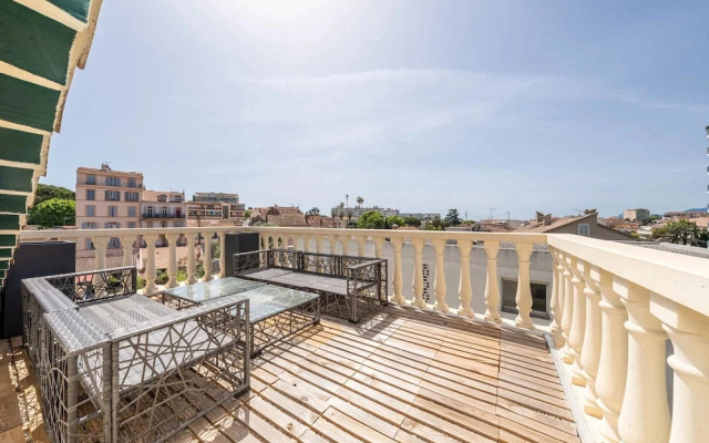 008 Villa Rosoliel in Cannes
