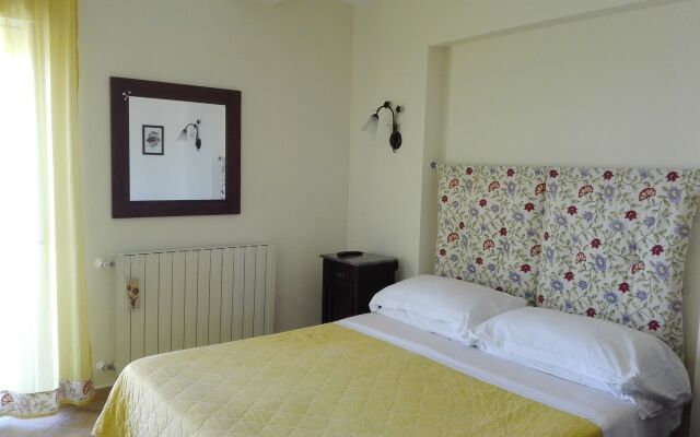 Отель Casa Fiorita Bed & Breakfast Агридженто комната для гостей