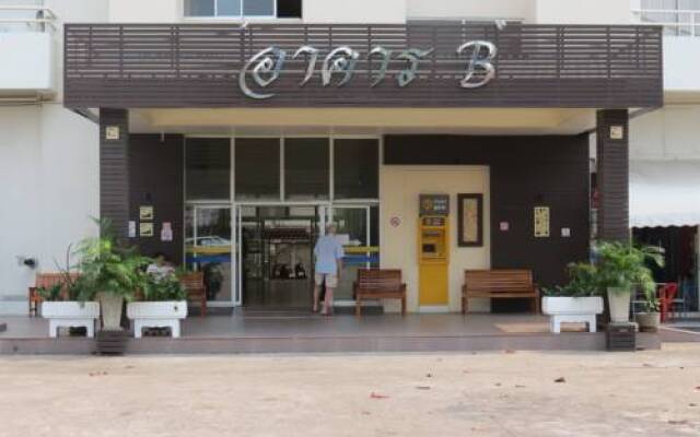 Апартаменты View Talay 1b Serviced Apartments Паттайя вид на фасад