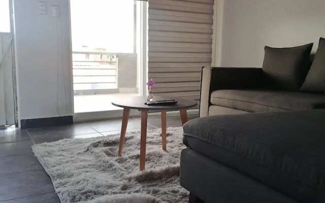 Cambero's Place - Centrally-located Loft-penthouse
