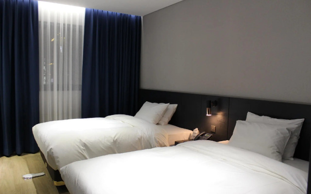 Rivertain Hotel Gyeongju