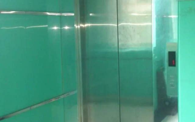 Yuntian Hotel (Shenzhen Haibin)