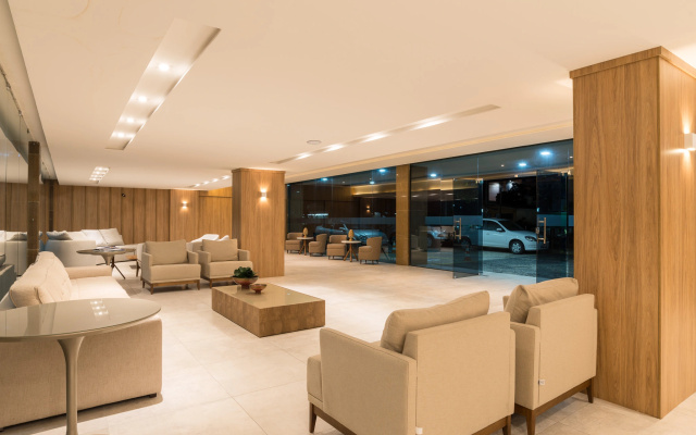 El Aram Beach & Convention