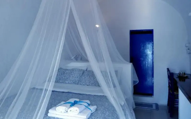 Antithesis Hotel