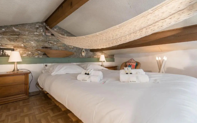 Charmante petite maison à 50m de la plage