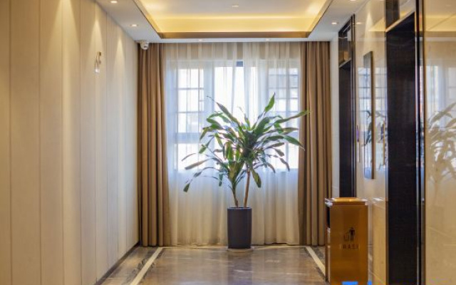 Longqi Longhu Hotel