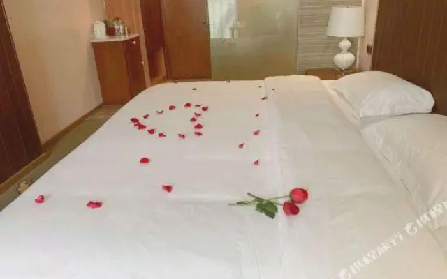 Taohua Hotel