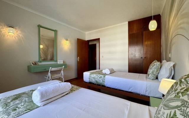 Vilamoura Charming 2 With Pool by Homing